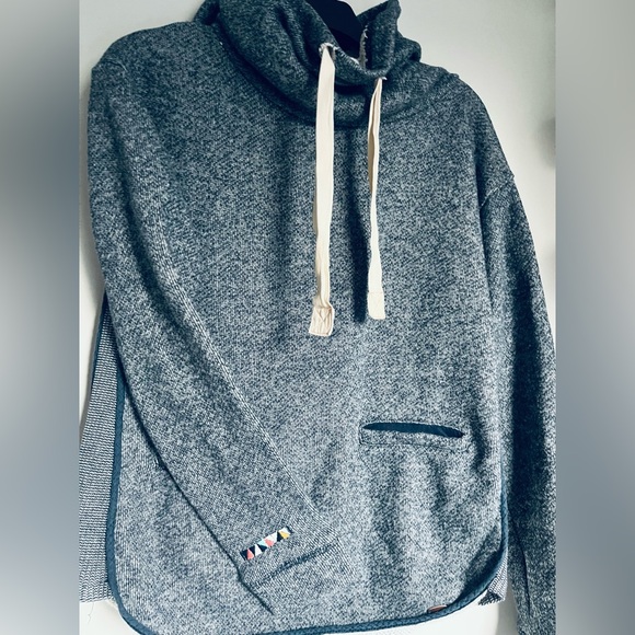 Roxy Navy Blue Snowflake Cowl Neck soft Terry Sweatshirt Top S Small - Picture 6 of 16